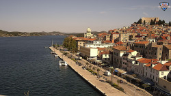 Nábřeží a město