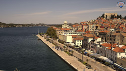 Nábřeží a město