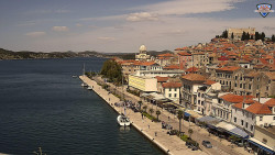 Nábřeží a město