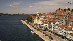 Nábřeží a město