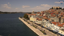 Nábřeží a město