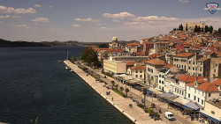 Nábřeží a město