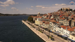 Nábřeží a město