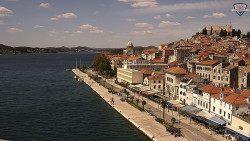 Nábřeží a město