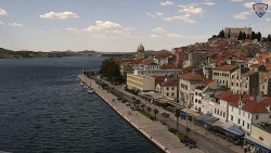 Nábřeží a město