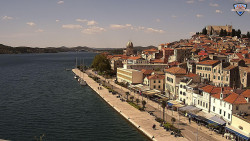 Nábřeží a město