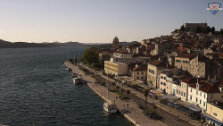 Nábřeží a město