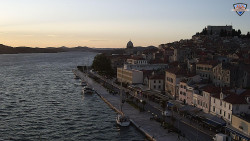 Nábřeží a město