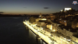 Nábřeží a město