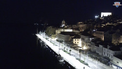 Nábřeží a město