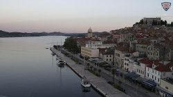 Nábřeží a město