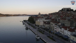 Nábřeží a město