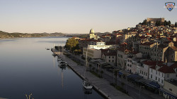 Nábřeží a město