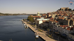 Nábřeží a město