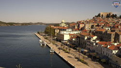 Nábřeží a město