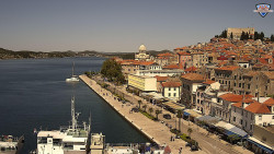 Nábřeží a město