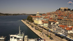 Nábřeží a město