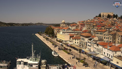 Nábřeží a město