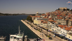 Nábřeží a město