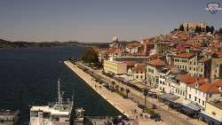 Nábřeží a město