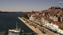 Nábřeží a město