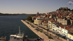 Nábřeží a město