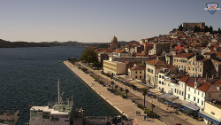 Nábřeží a město