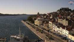 Nábřeží a město