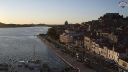 Nábřeží a město