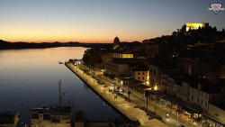 Nábřeží a město