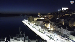 Nábřeží a město