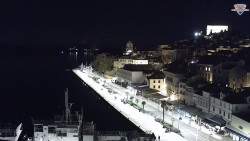 Nábřeží a město