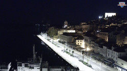 Nábřeží a město