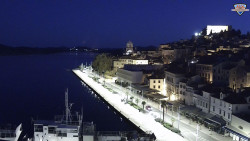 Nábřeží a město