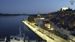 Nábřeží a město