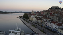 Nábřeží a město