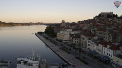 Nábřeží a město