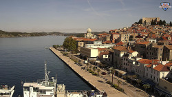 Nábřeží a město