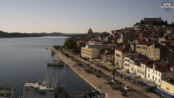 Nábřeží a město