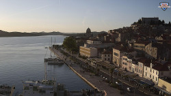 Nábřeží a město