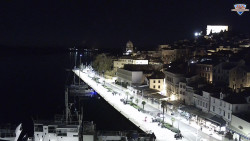 Nábřeží a město