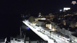 Nábřeží a město