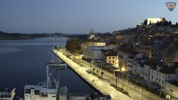 Nábřeží a město