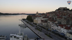 Nábřeží a město