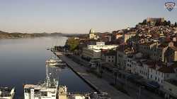 Nábřeží a město