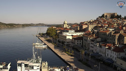 Nábřeží a město