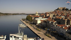 Nábřeží a město