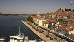 Nábřeží a město