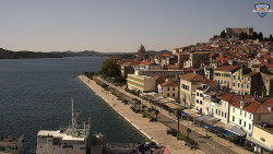 Nábřeží a město