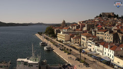 Nábřeží a město